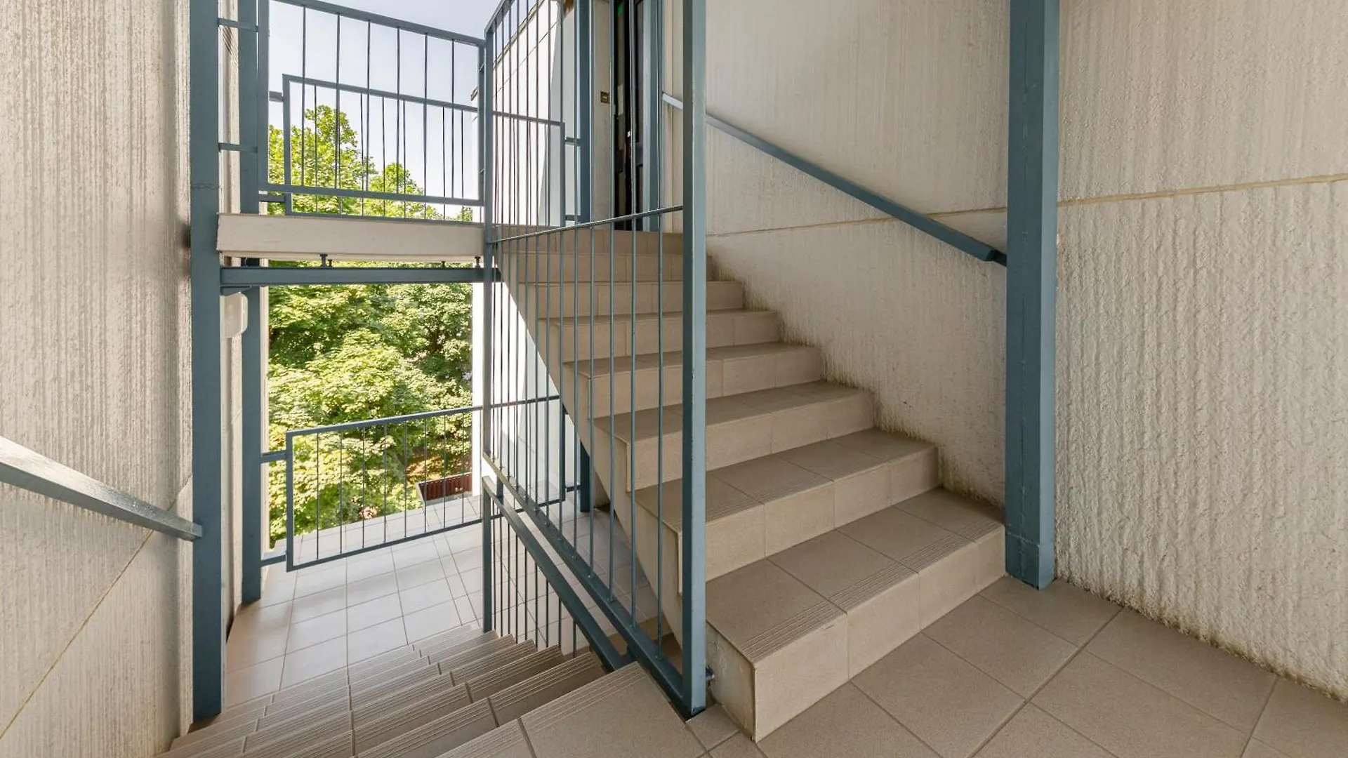 Cosy And Bright Apartment Lubiana