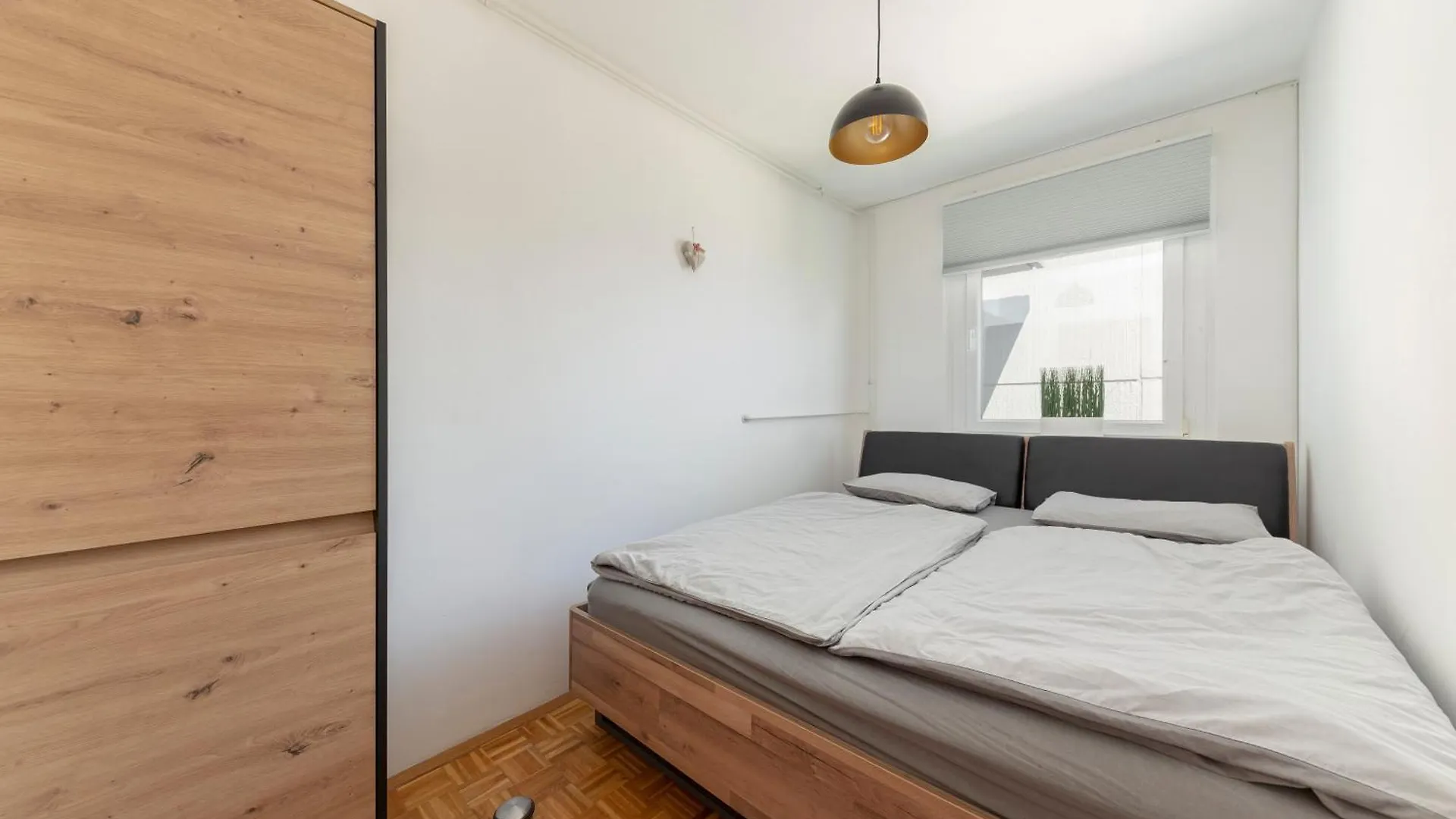 Cosy And Bright Apartment Lubiana